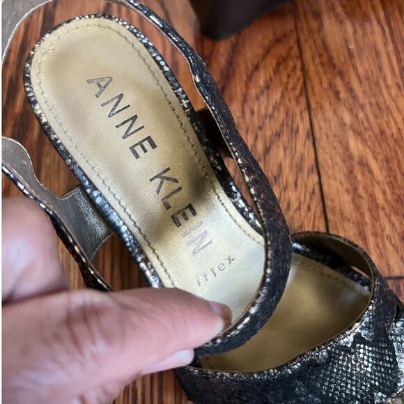 Anne Klein Brown Bronzy Snakeskin Print Askarry I Flex Wedge Sandals Size 7 Moto - Picture 8 of 16